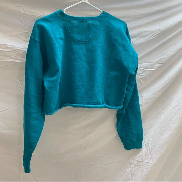 Vintage Levi’s Cropped Teal Crew Neck - Picture 7 of 8